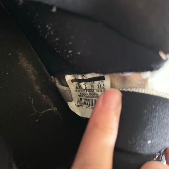 Nike Air Jordan Retro 11 Concord Youth Shoes Black White - Picture 10 of 10